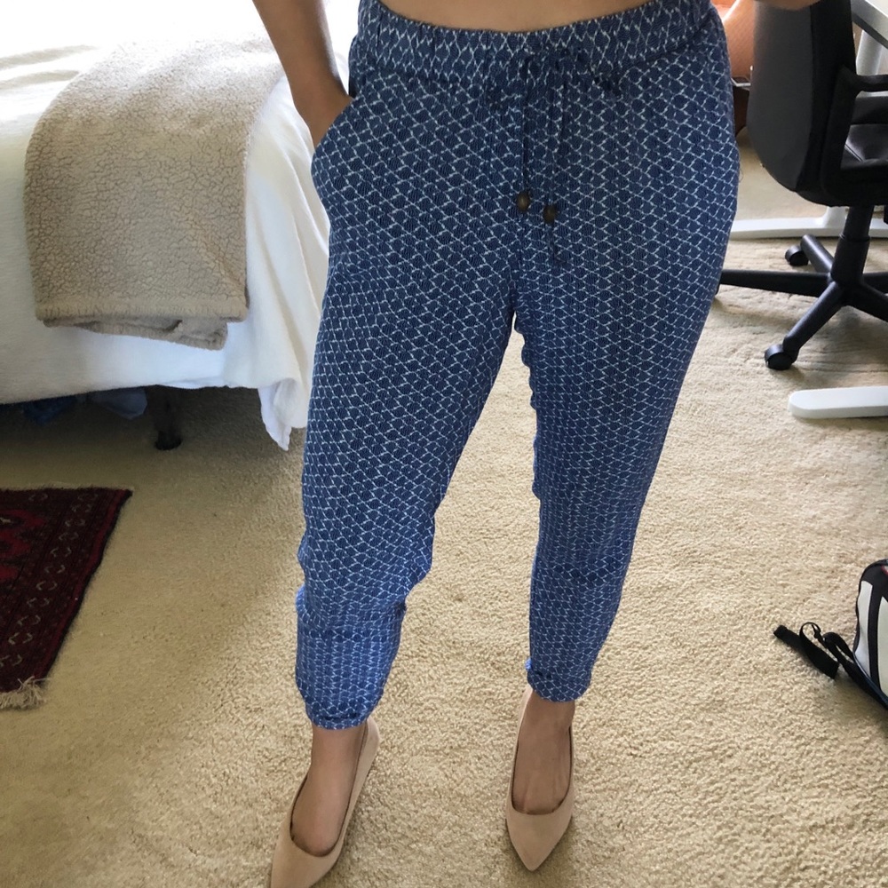 Patterned float pants - Picture 2 of 3